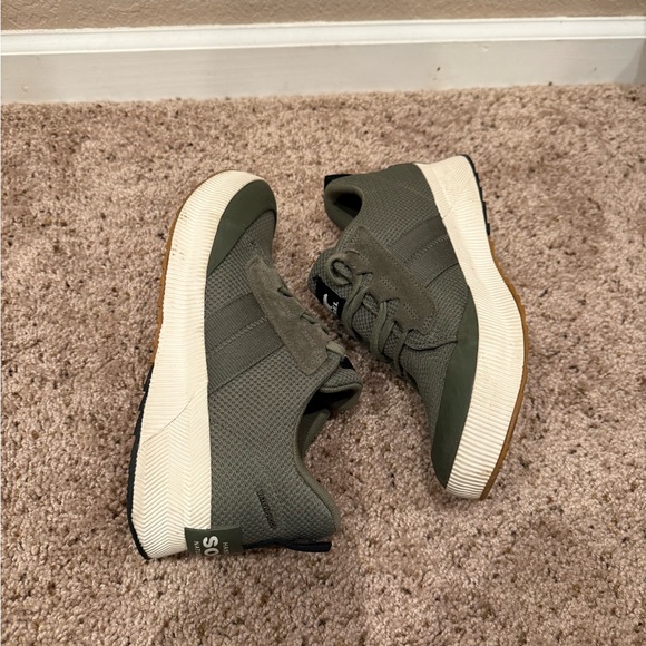 Women’s Sorel boots (size 9.5) - Picture 9 of 9